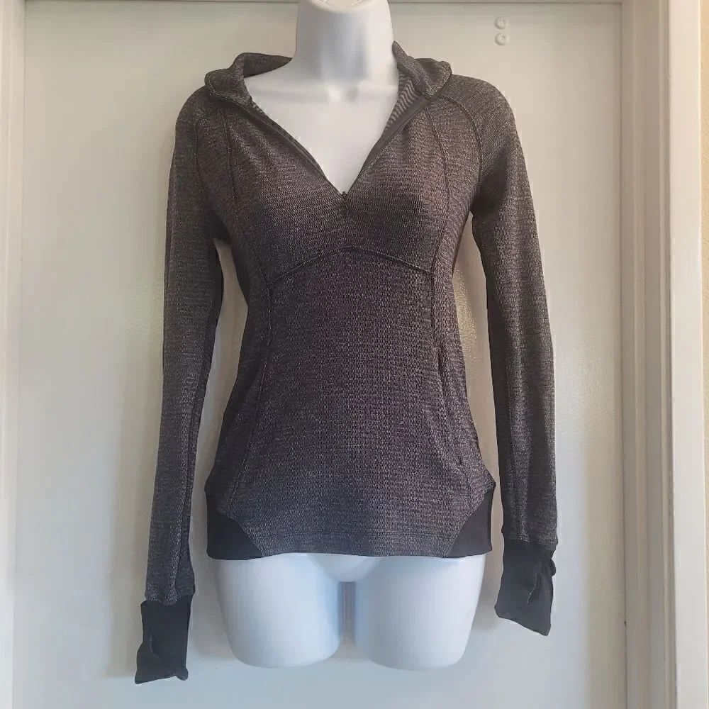 Lululemon Half-Zip Pullover Sweater With Thumb Holes Size 2